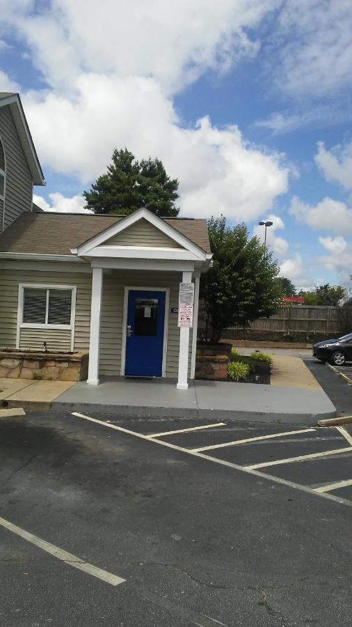 Intown Suites Extended Stay Greenville Sc -I-85 Mauldin Bagian luar foto